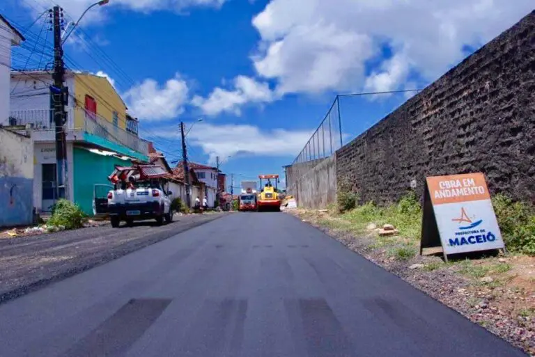 Moradores do Mutirão, na Chã da Jaqueira, comemoram evolução das obras na região
