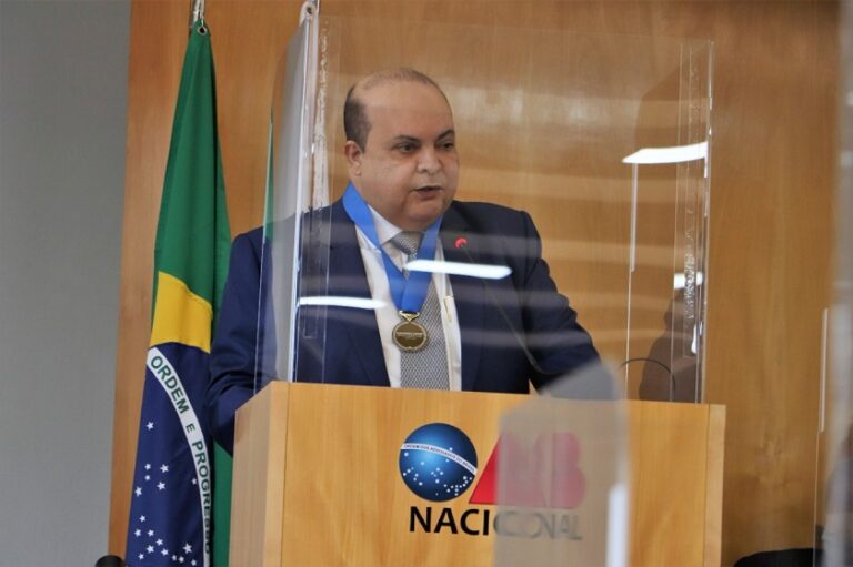 OAB Nacional concede honraria ao governador Ibaneis Rocha