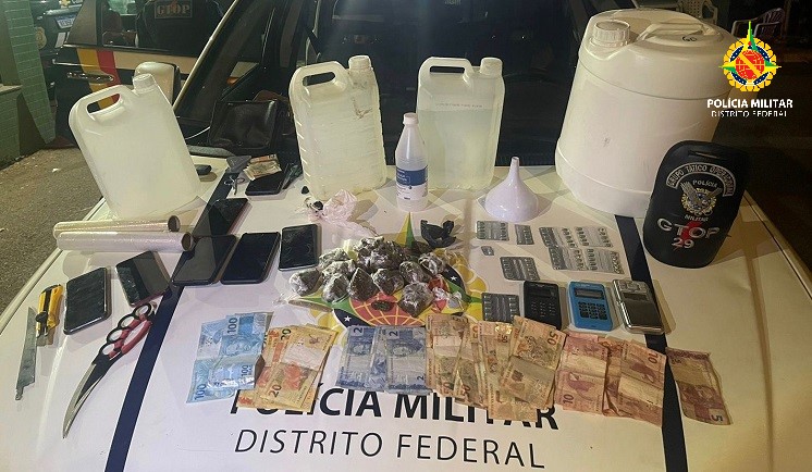 Polícia Militar estoura boca de fumo no Gama