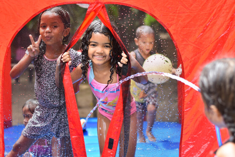 Prefeitura realiza atividades para mais de 150 crianças no Parque Municipal de Maceió