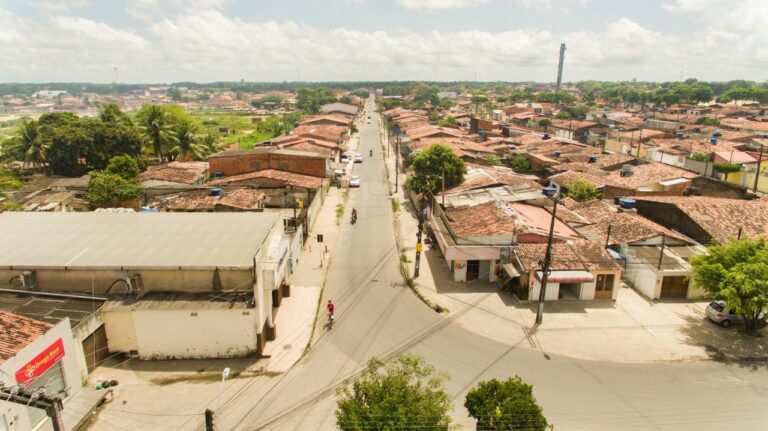 Programa Mais Asfalto leva pavimentação a mais de 27 quilômetros de vias em Maceió