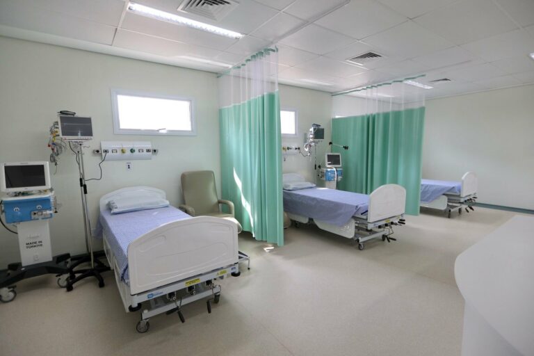 Quatro hospitais não registram novas internações de Covid-19 há mais de uma semana