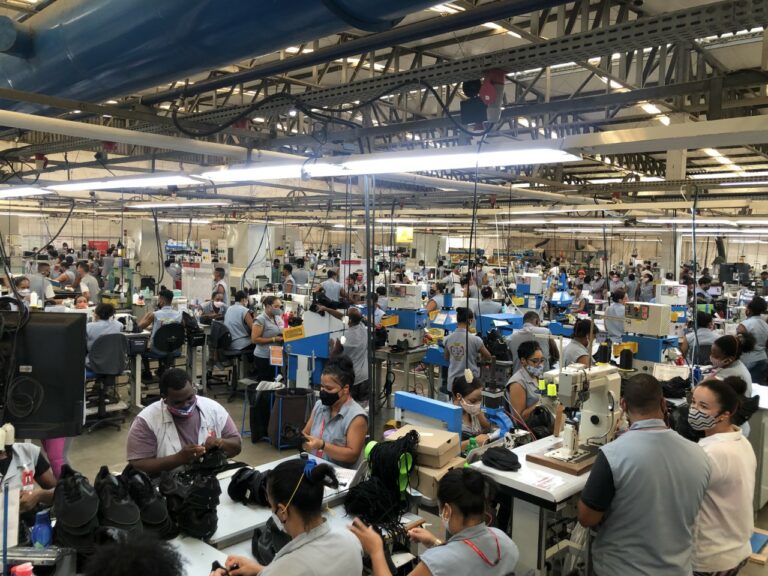 Setor calçadista gerou 6,5 mil empregos de janeiro a agosto de 2021 na Bahia