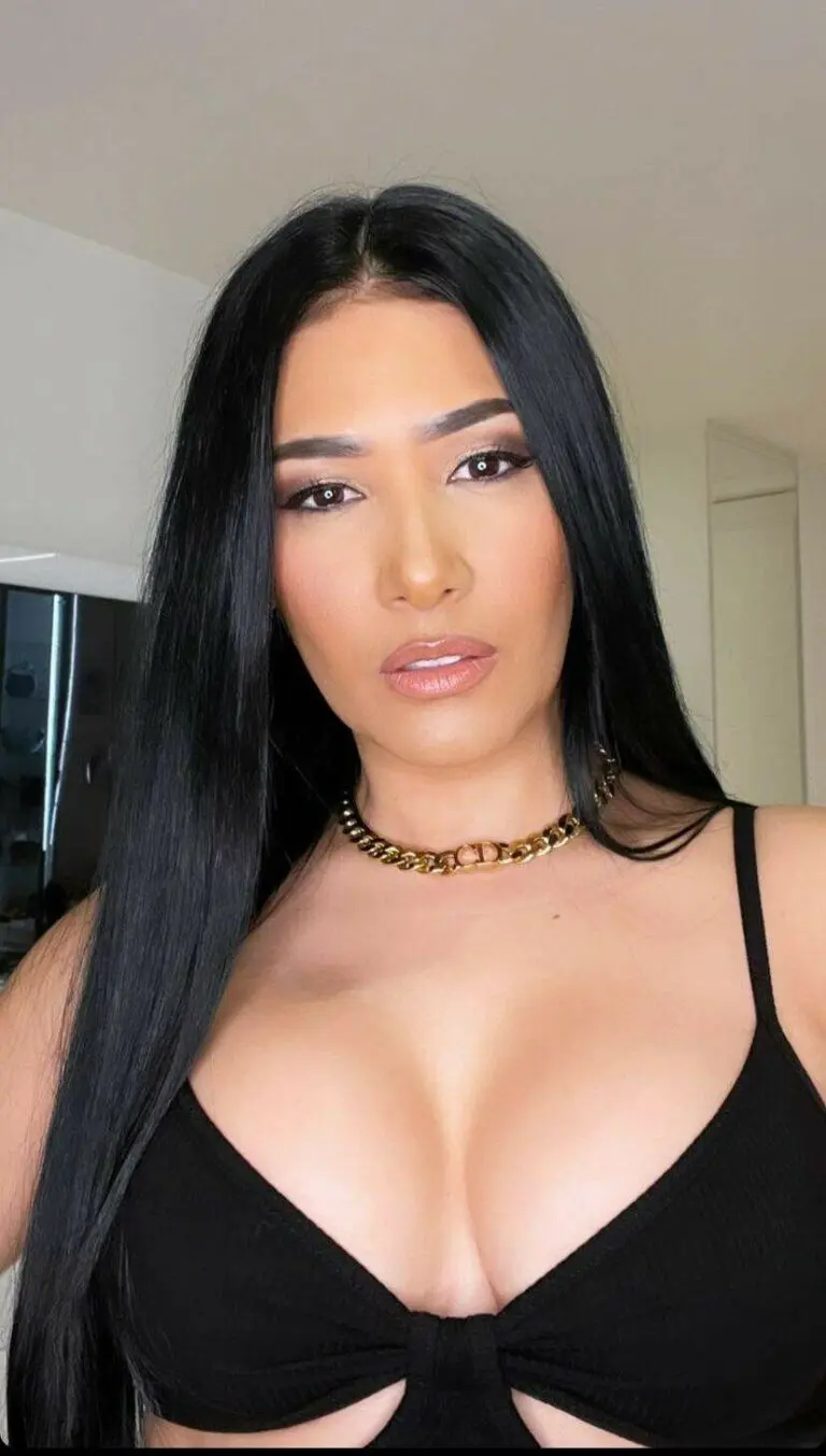 Simaria faz clique ousado para dar boa noite aos seguidores nos Stories: “Empinada!”