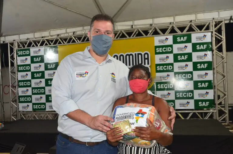 Vídeo: Entrega de cestas básicas no Residencial Camboa, em São Luís