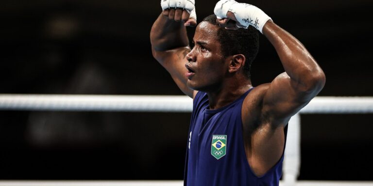 Brasil estreia com vitórias no Mundial de boxe masculino