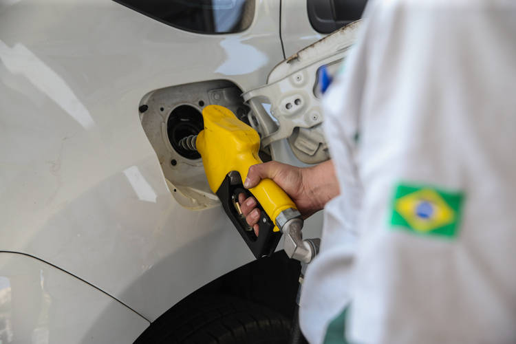 NOTA OFICIAL  Paraná congela valor de referência do ICMS sobre combustíveis
