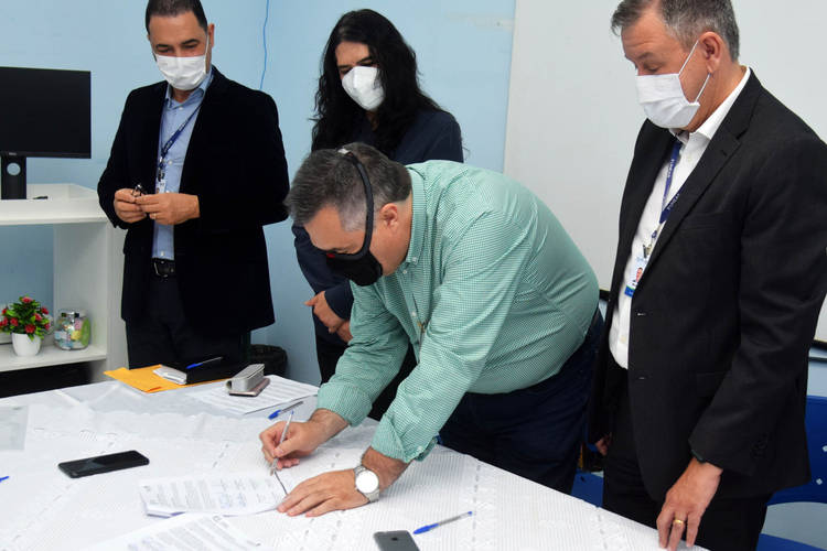 Cooperação entre Saúde e Unespar ampliará atendimento no Hospital Regional do Litoral