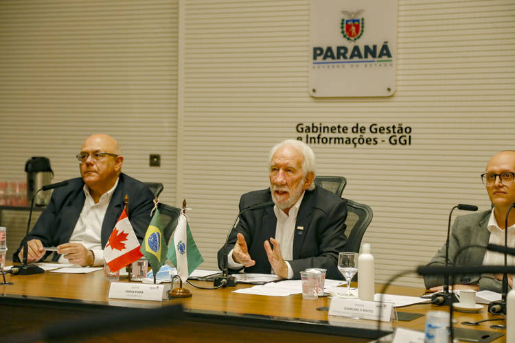 Paraná apresenta projetos de infraestrutura a investidores do Canadá