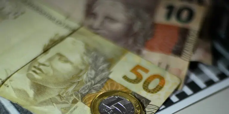 Caixa paga auxílio emergencial a nascidos em fevereiro