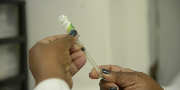 São Paulo tem esquema especial de vacinação no feriado