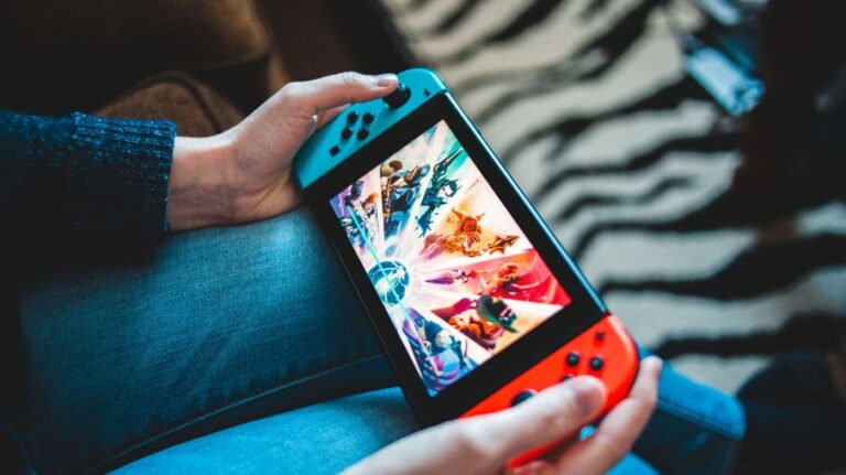Nintendo Switch Lite chega oficialmente ao Brasil nesta sexta-feira