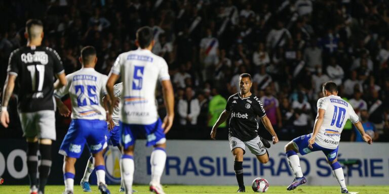 CSA derrota Vasco por 3 a 1 na Série B