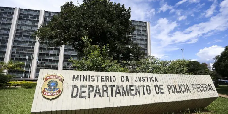 PF faz operação contra extração ilegal de ouro e manganês no Pará
