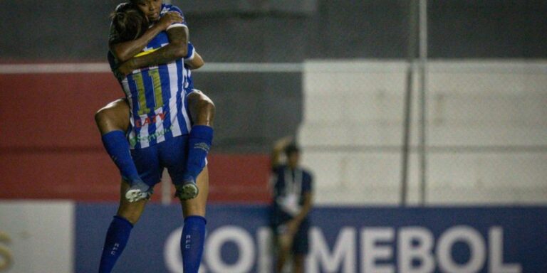 Libertadores Feminina: Avaí/Kindermann goleia Yaracuyanos em estreia