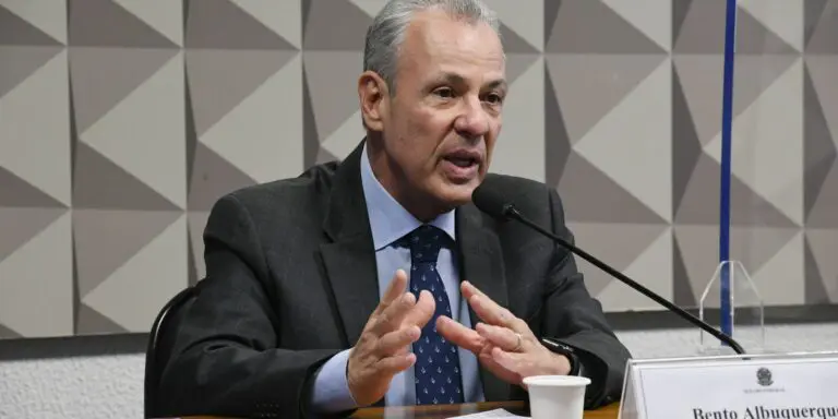 Ministro diz que preço do Petróleo ainda vai subir mais