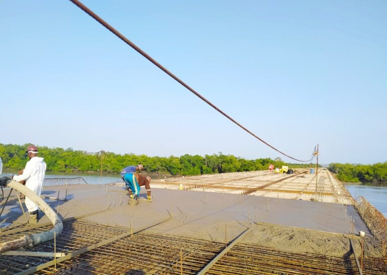 Construção da ponte entre Central e Bequimão mantém equipes focadas no controle de qualidade de concretagem