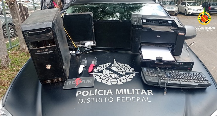 Dupla armada com facas tenta roubar com carrinho de compras em Ceilândia