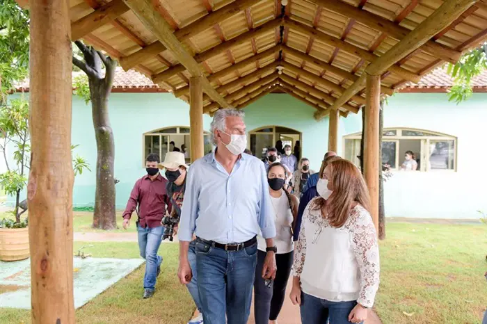 Em Goiás, Caiado inaugura, vistoria e acompanha obras que somam R$ 97 mi