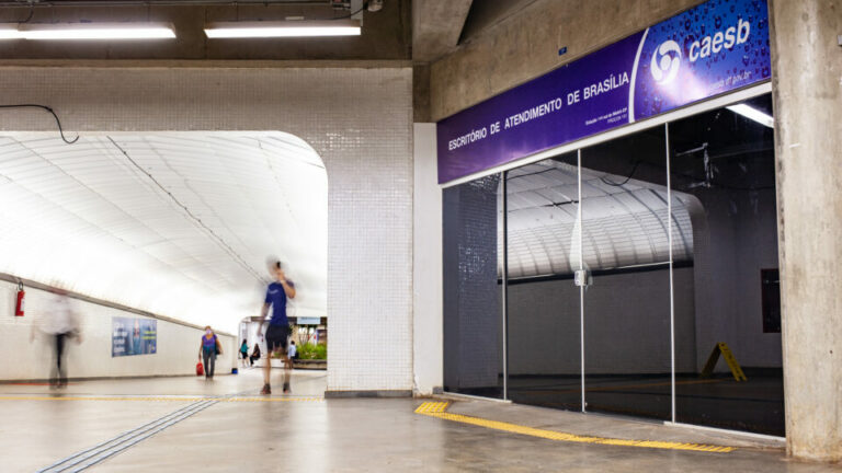 Escritório da Caesb é reaberto na estação do metrô da 114 Sul