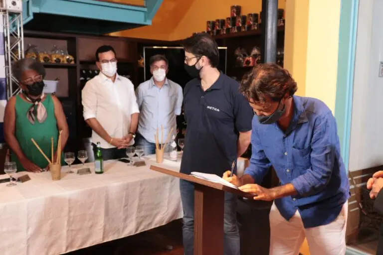 Cine Glauber Rocha assina com novo patrocinador após Governo do Estado formalizar contrato de concessão do espaço