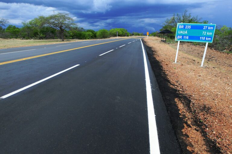Governo investe R$ 60 milhões em estrada, escolas e abastecimento em Jaguarari