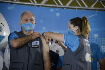 Ministro Marcelo Queiroga participa do Dia D da campanha no Rio de Janeiro