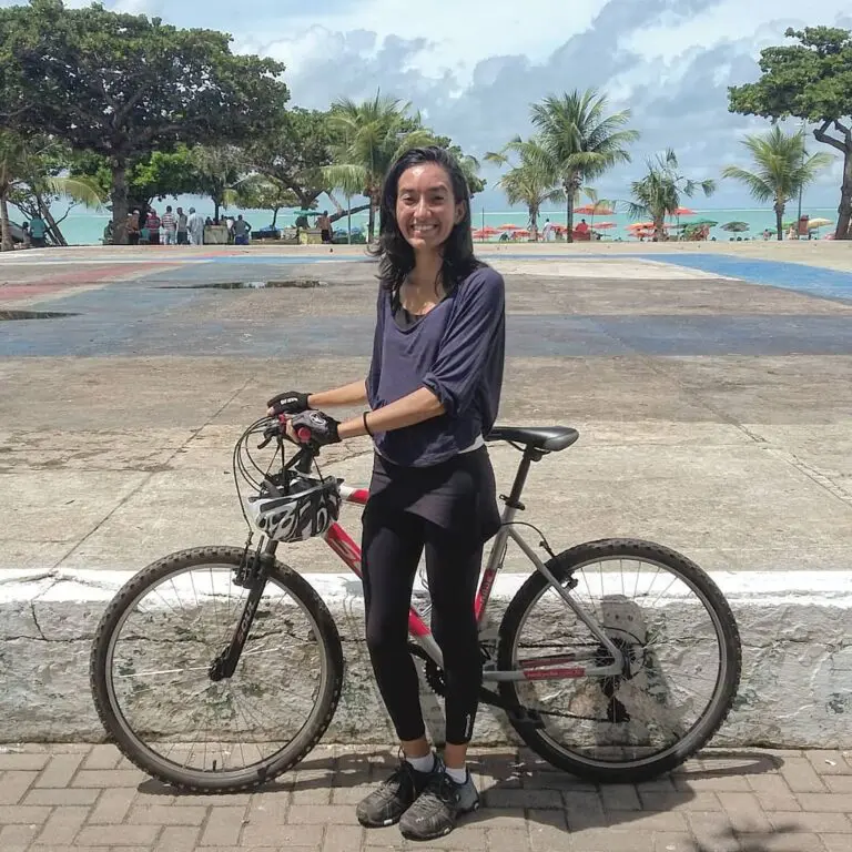 Obras da ciclovia avançam na Avenida Fernandes Lima