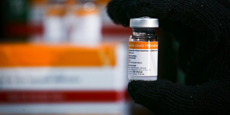 Covid-19: mais de 14 milhões estão com segunda dose da vacina atrasada