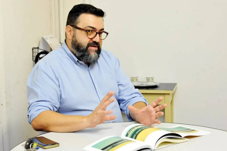 Professor da UEL está entre 20 artistas em mostra do Museu Oscar Niemeyer