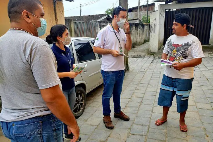 Portos do Paraná coordena ação de educação ambiental sobre lixo em Paranaguá