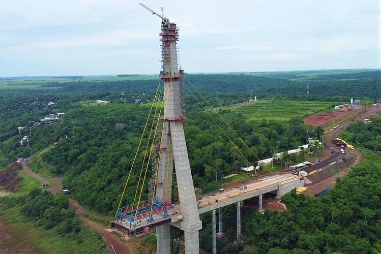 Obras da Ponte da Integração Brasil-Paraguai atingem 73% de execução