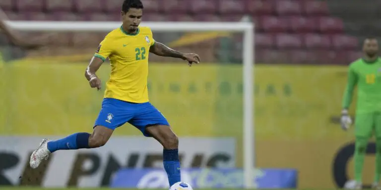 Lucas Veríssimo, da seleção, passará por cirurgia após lesão no joelho