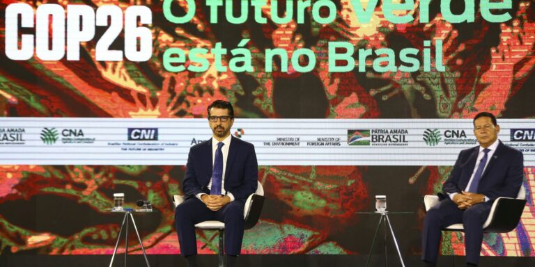 Mourão defende investimentos em hidrovias e portos na Amazônia