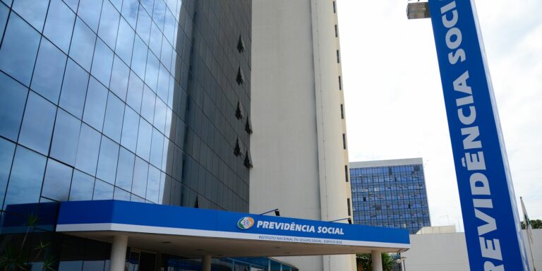 INSS: 95 mil beneficiários têm até sexta para agendar perícia médica
