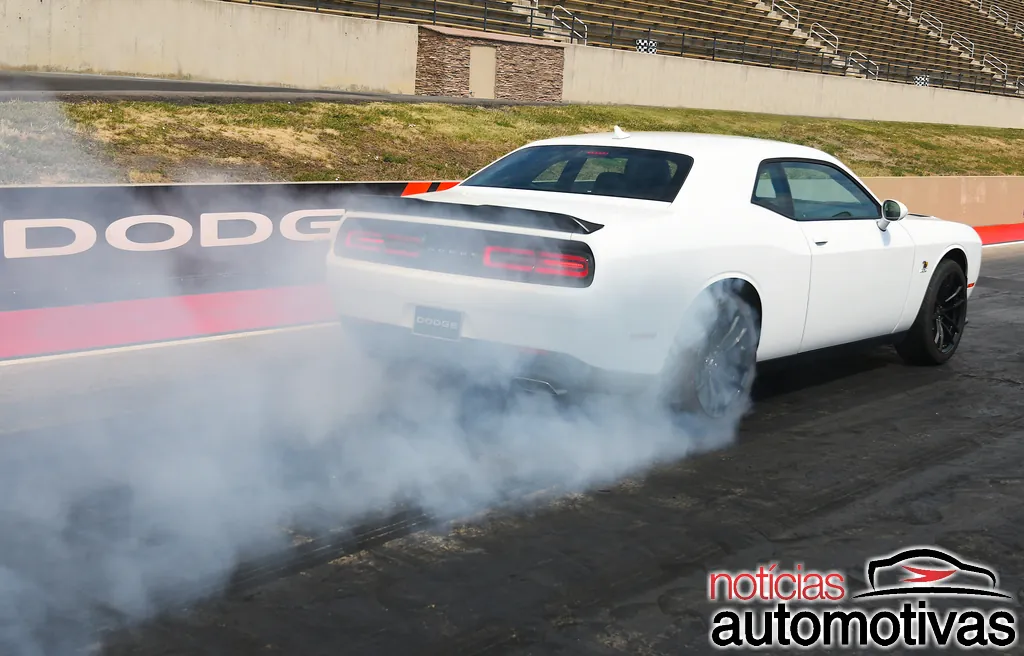 Dodge Challenger: antigo e novo, história, motores, detalhes 