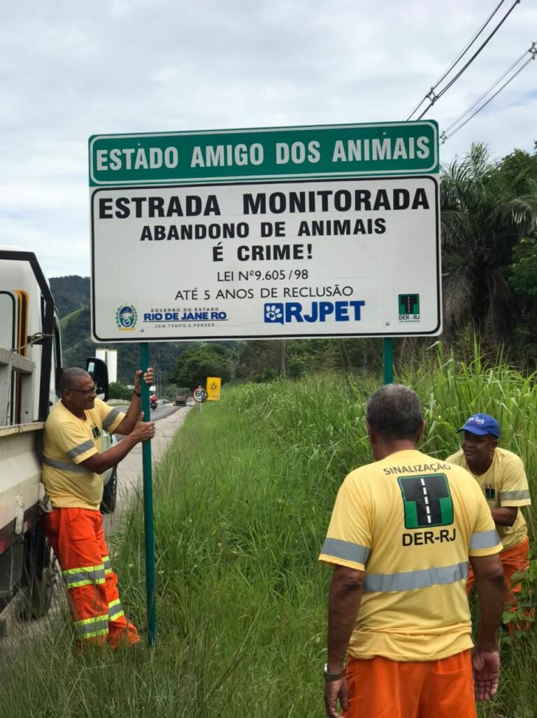 Placas contra abandono de animais em estradas são instaladas na RJ – 125