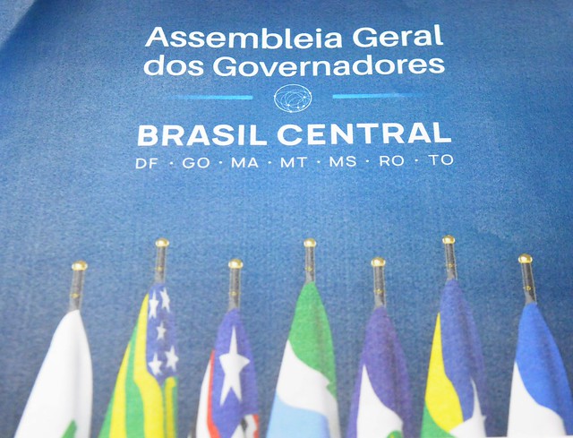 Governador Ibaneis Rocha é reeleito presidente do Consórcio Brasil Central
