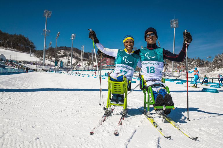 Treino esqui cross-country de Aline Rocha e Cristian Ribera nos Jogos Paralímpicos de Inverno