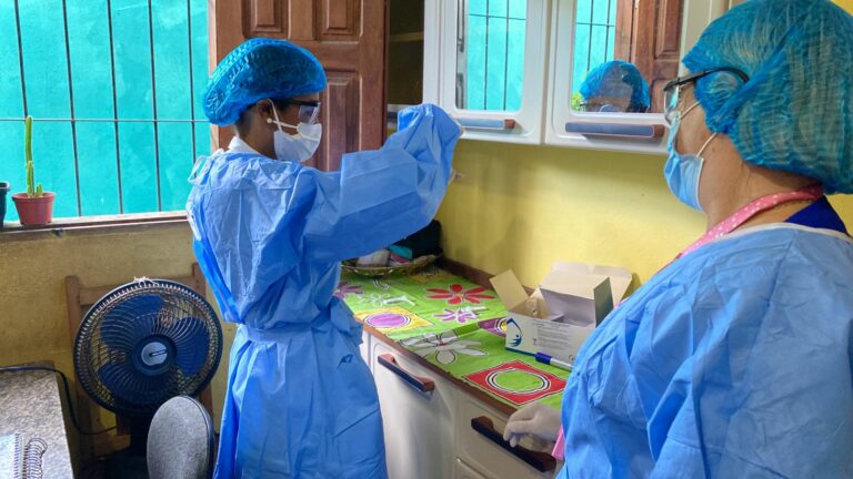 Serviço de Atenção Domiciliar da Prefeitura inicia testagem rápida em pacientes acamados