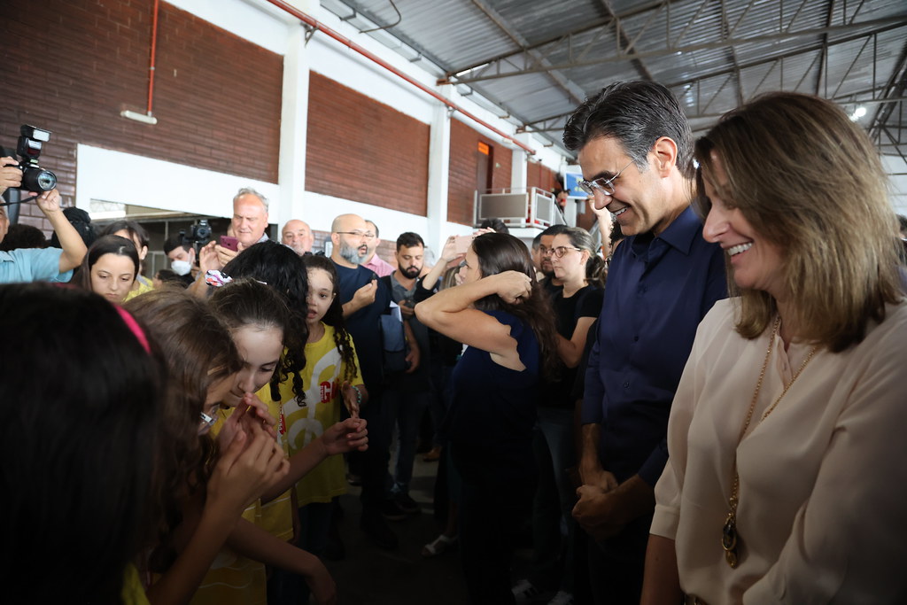 Anúncios do Governo em Registro