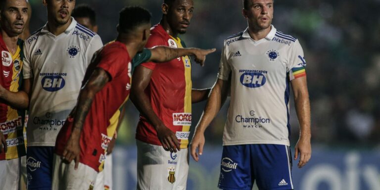 Série B: Cruzeiro fica no 1 a 1 com o Sampaio Corrêa