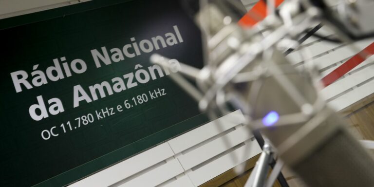 Rádio Nacional da Amazônia comemora 45 anos com programação temática