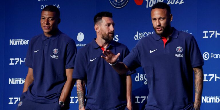 Trio "MNM" terá que aceitar ficar no banco, diz técnico do PSG