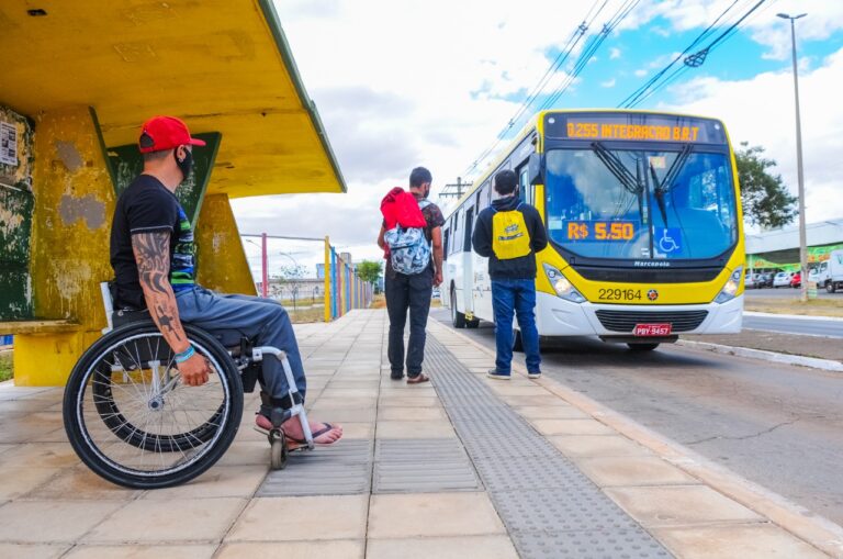 Seminário debate políticas públicas de inclusão na mobilidade urbana