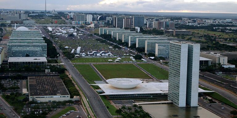 Governo define expediente nos dias de jogos da seleção