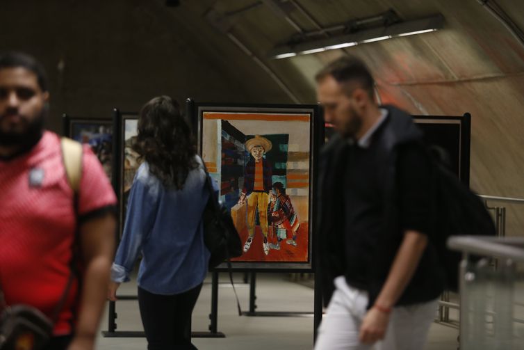 São Paulo, (SP), 24/01/2024 - Estação do Metrô Higienópolis-Mackenzie realiza mostra celebrando os 120 anos de Cândido Portinari. Foto Paulo Pinto/Agência Brasil