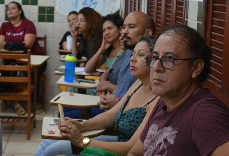 Itinerários formativos é tema de formação para professores de ensino médio em Rio Branco
