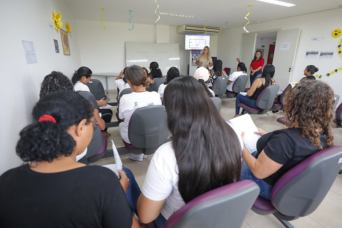 02/04/2024 - Mulheres ganham novas oportunidades e autonomia com capacitação gratuita