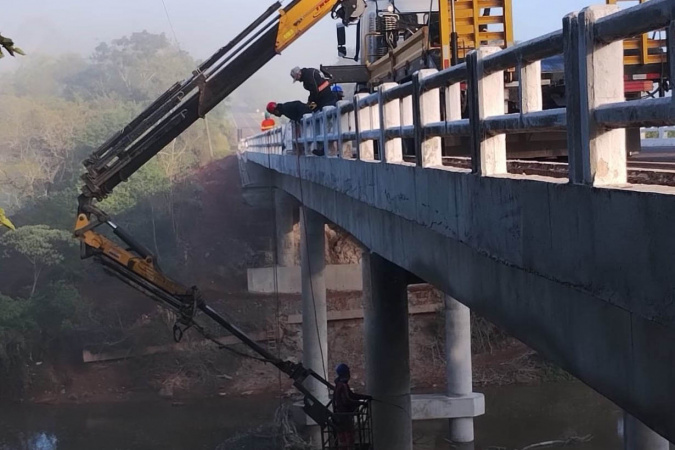 Reforma de ponte em rodovia de Santo Antônio da Platina avança - BOMBA BOMBA